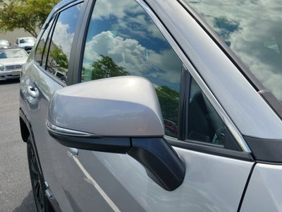 2023 Toyota RAV4 Hybrid SE