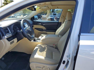 2016 Toyota Highlander Limited Platinum V6