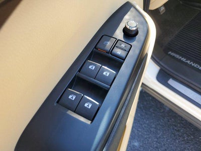 2016 Toyota Highlander Limited Platinum V6