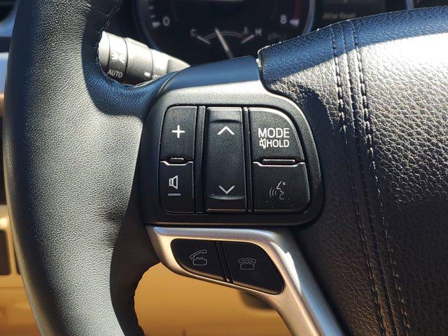 2016 Toyota Highlander Limited Platinum V6