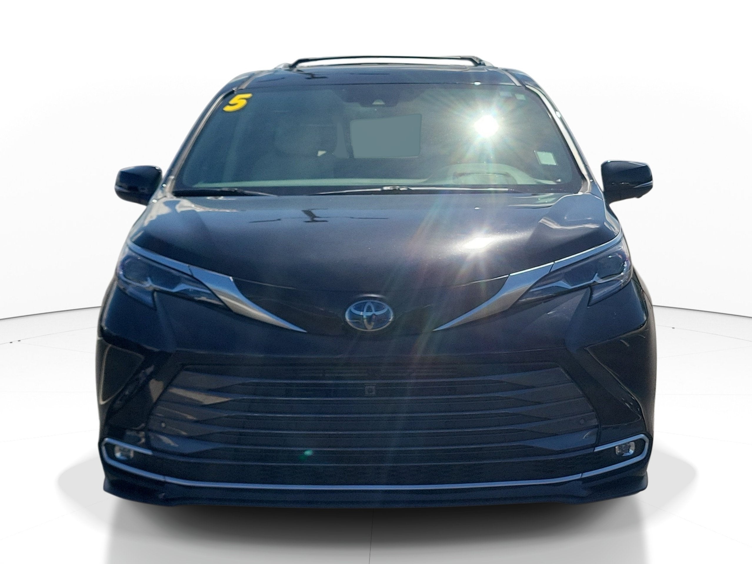 2025 Toyota Sienna Platinum