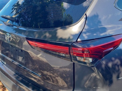 2023 Toyota Highlander Base