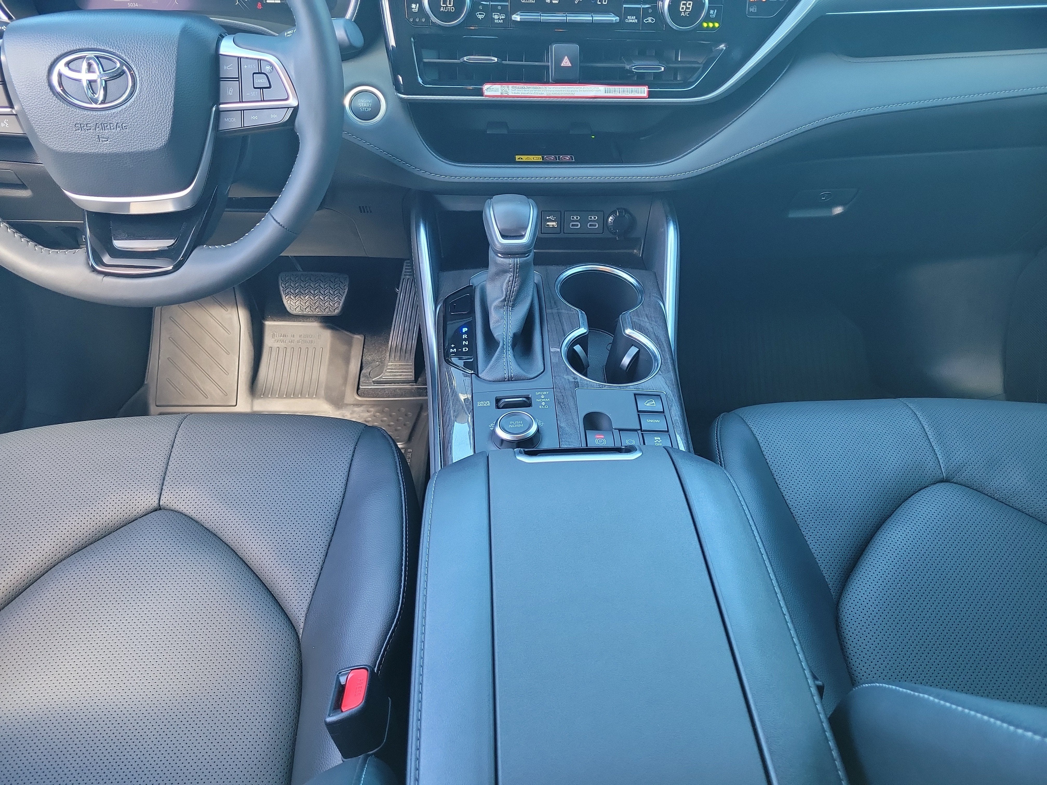 2026 Toyota Highlander Platinum
