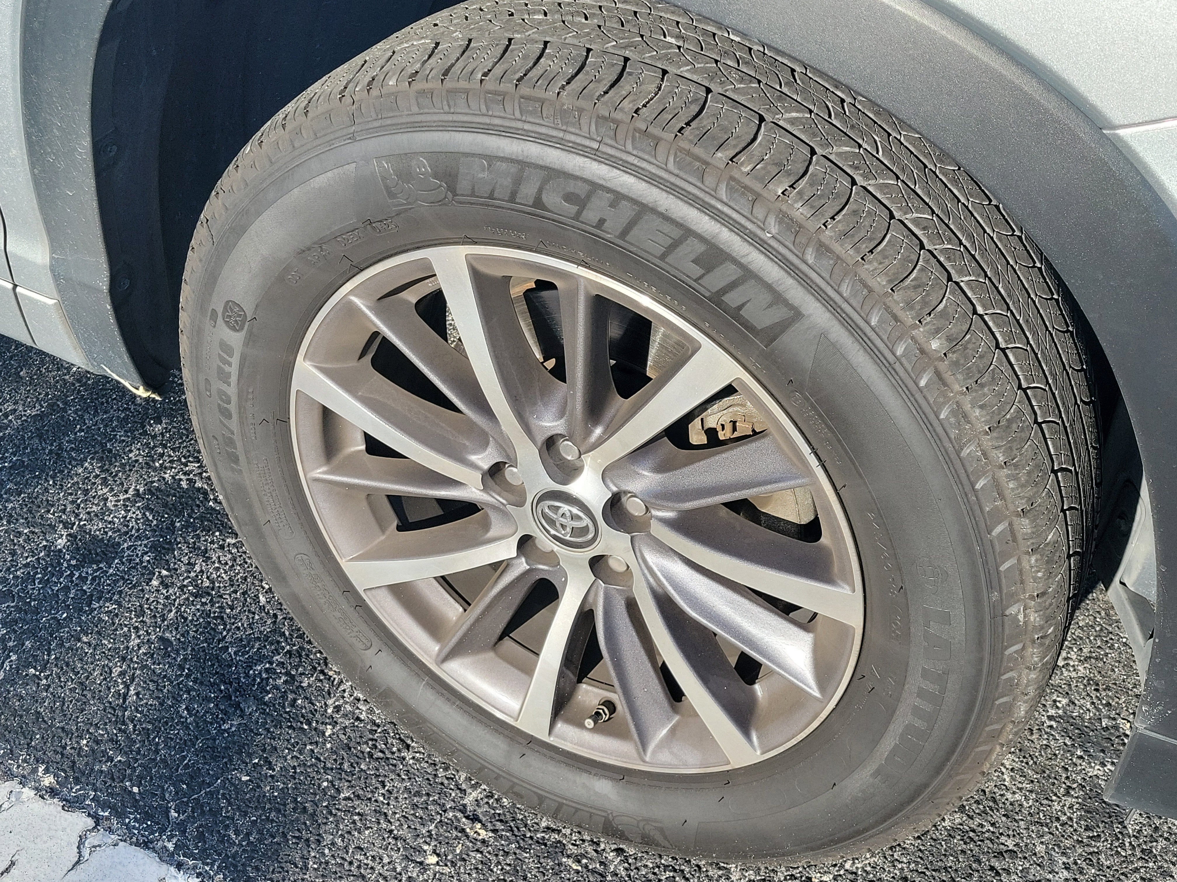 2017 Toyota Highlander Base