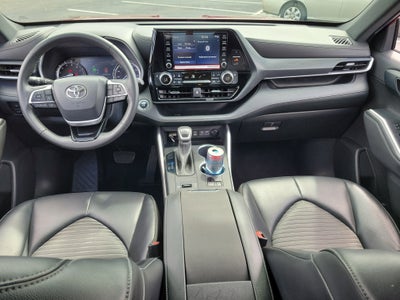 2022 Toyota Highlander XSE