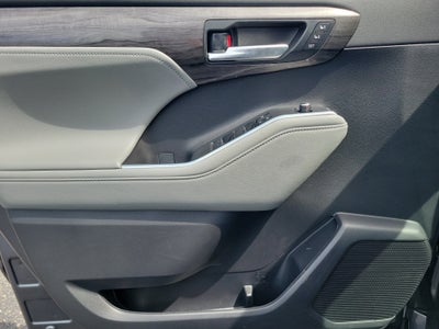 2023 Toyota Highlander Hybrid Limited