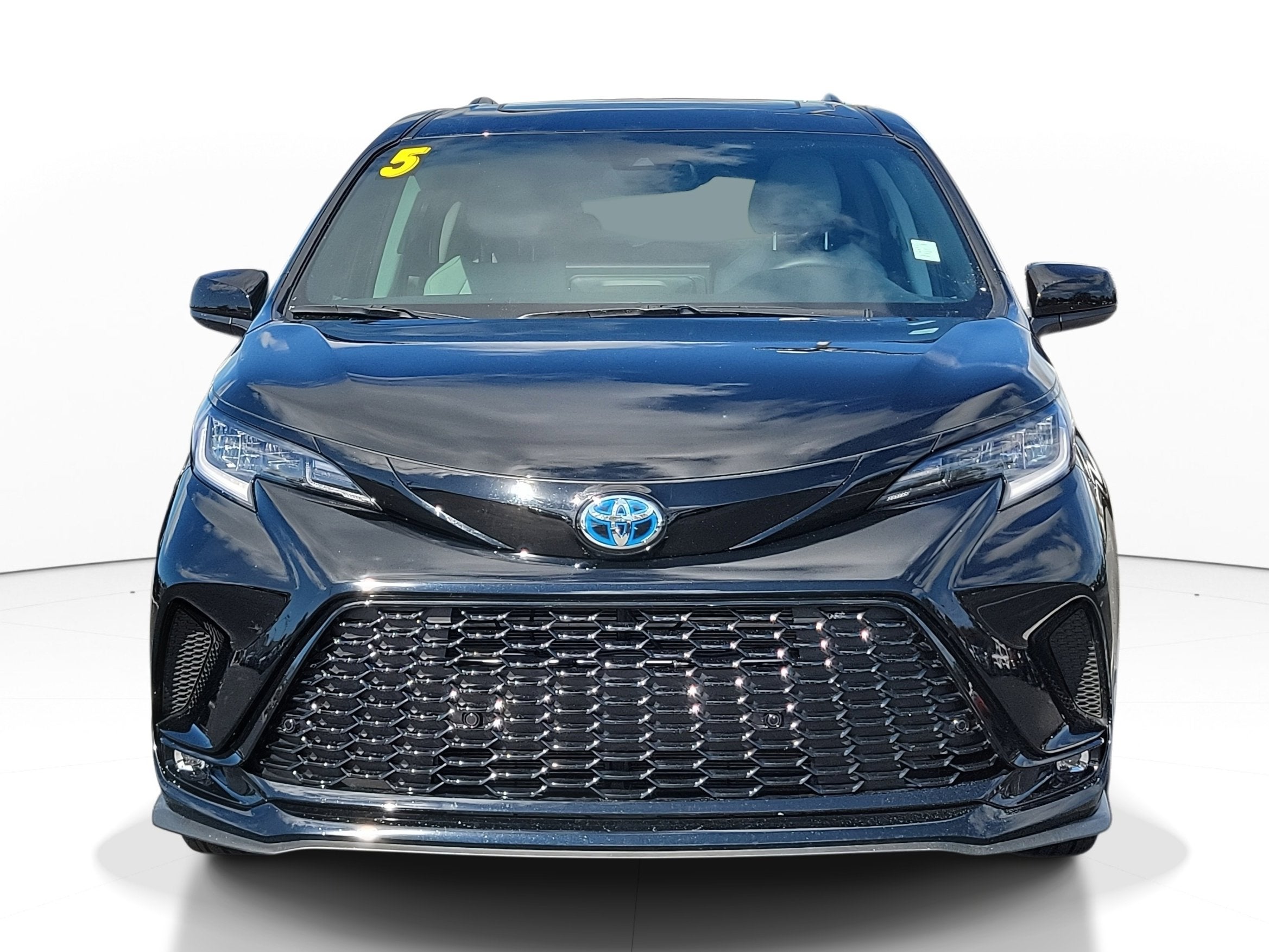 2025 Toyota Sienna XSE