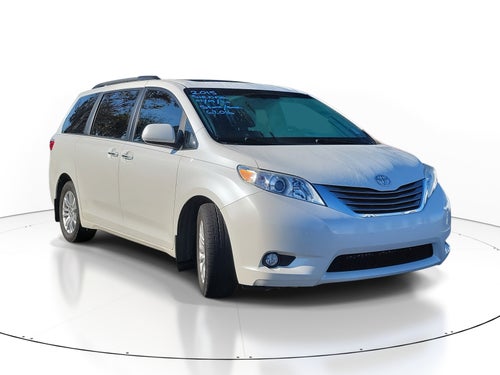 2015 Toyota Sienna XLE