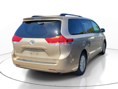 2011 Toyota Sienna XLE