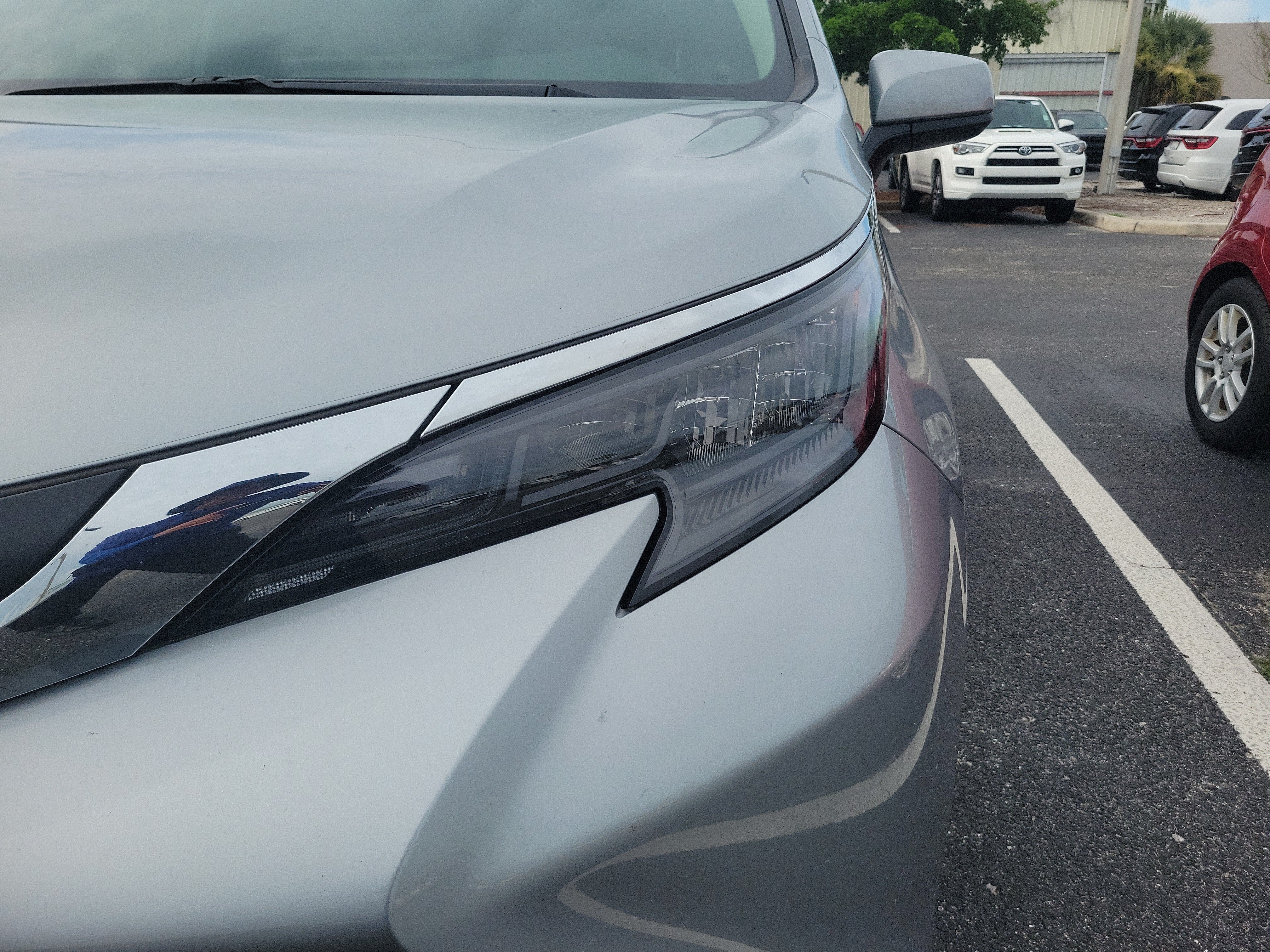2025 Toyota Sienna XLE