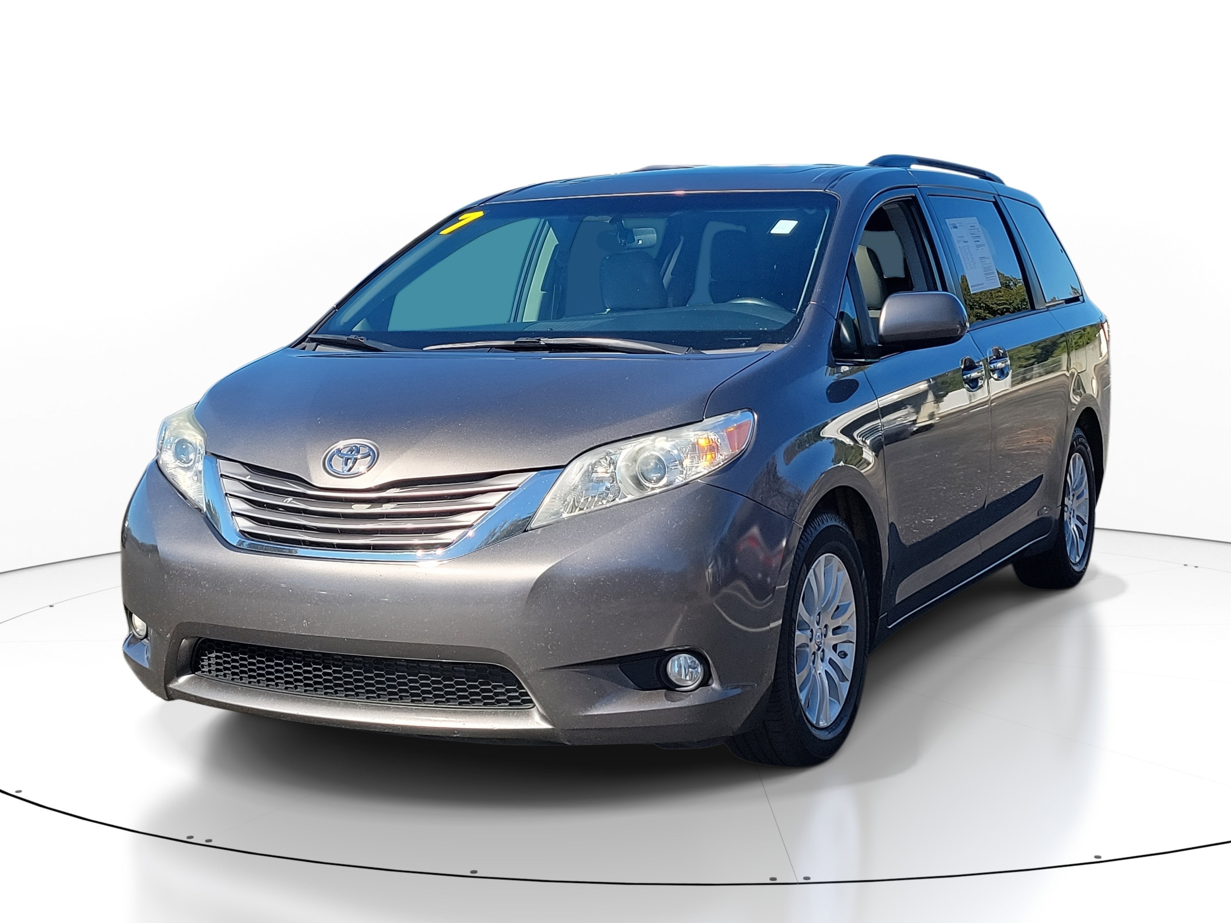 2017 Toyota Sienna XLE