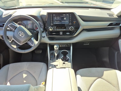2022 Toyota Highlander LE