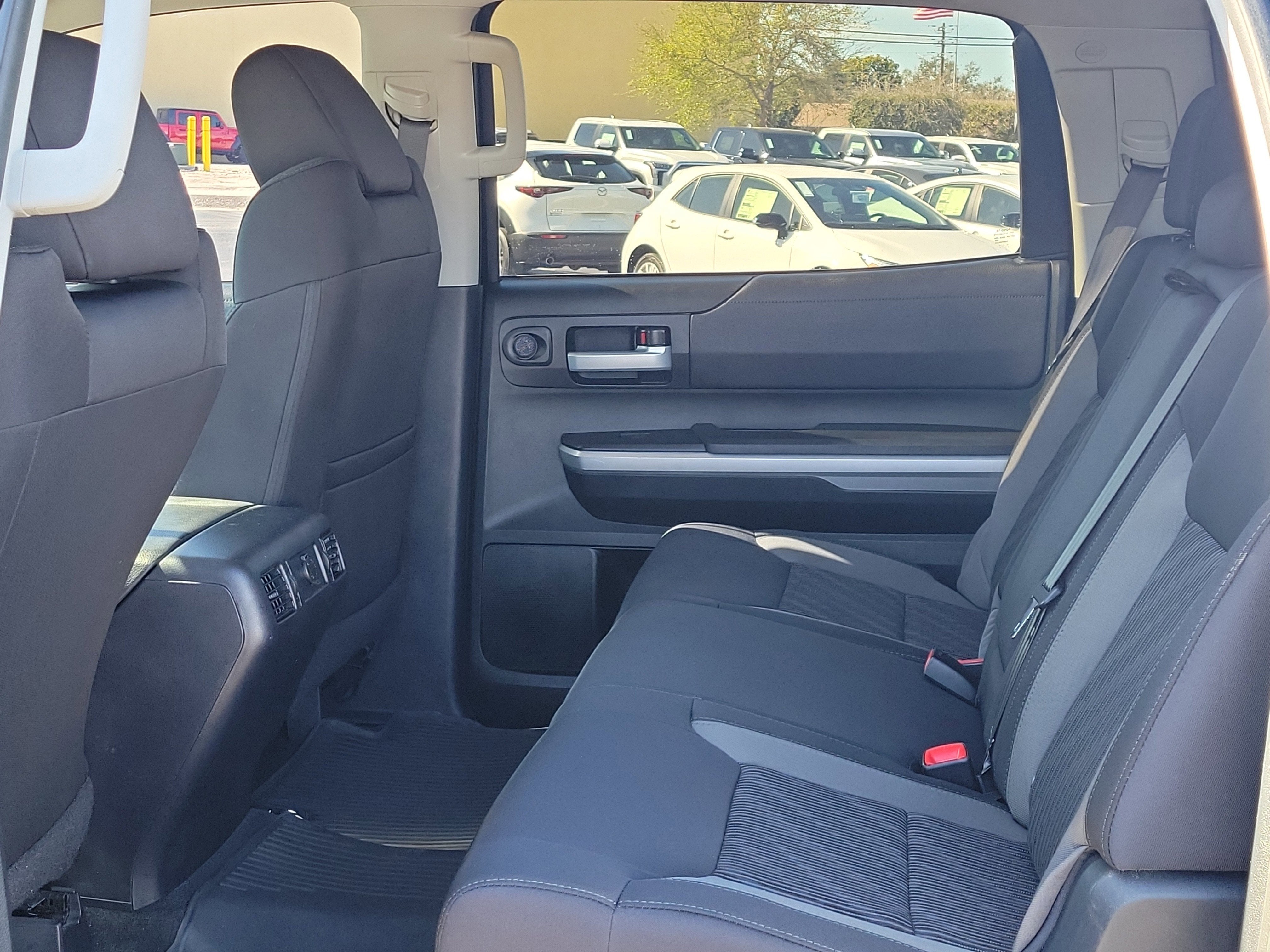 2017 Toyota Tundra SR5