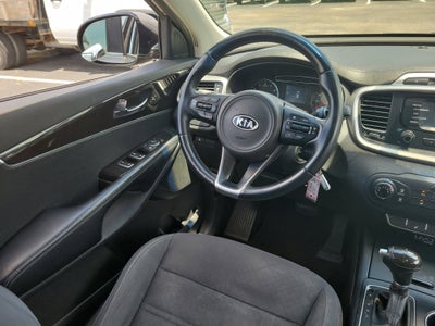 2016 Kia Sorento LX