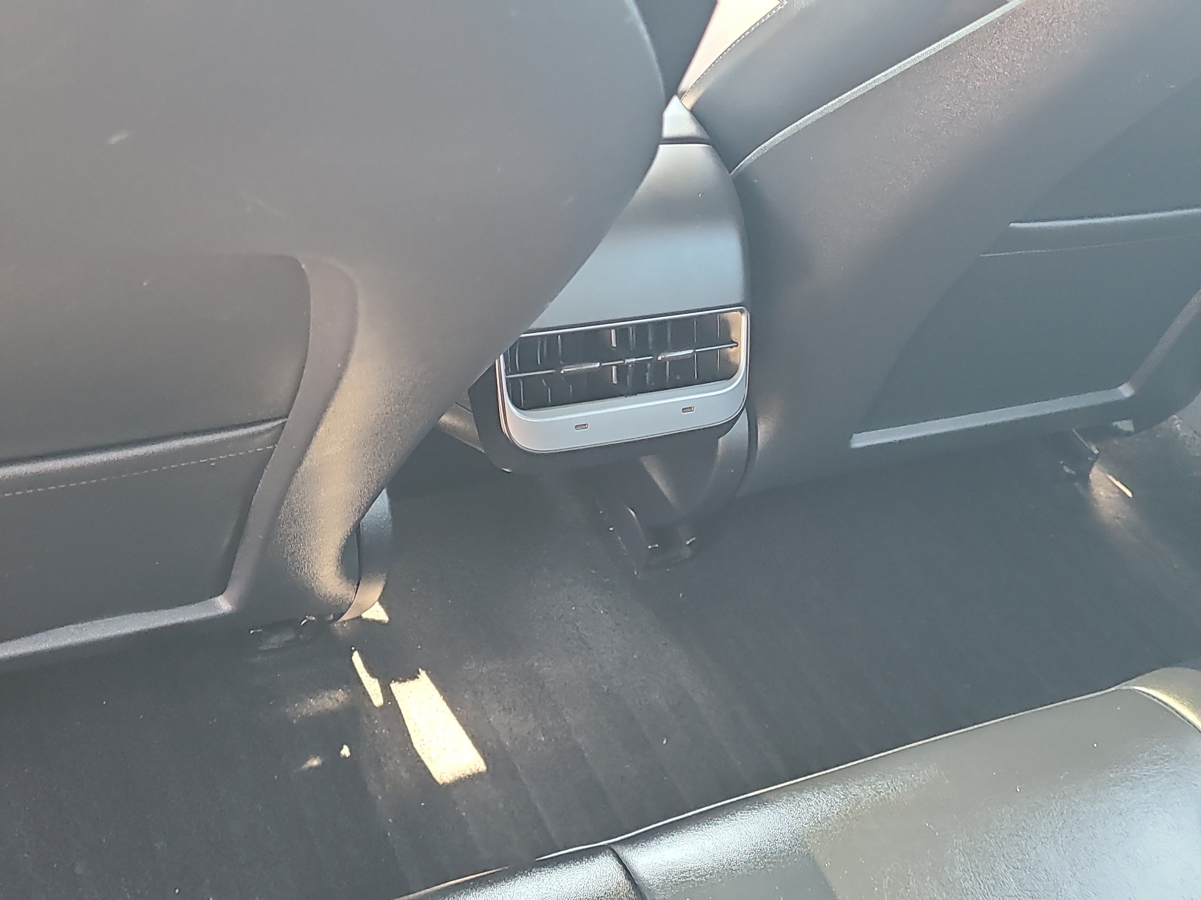 2023 Tesla Model 3 RWD