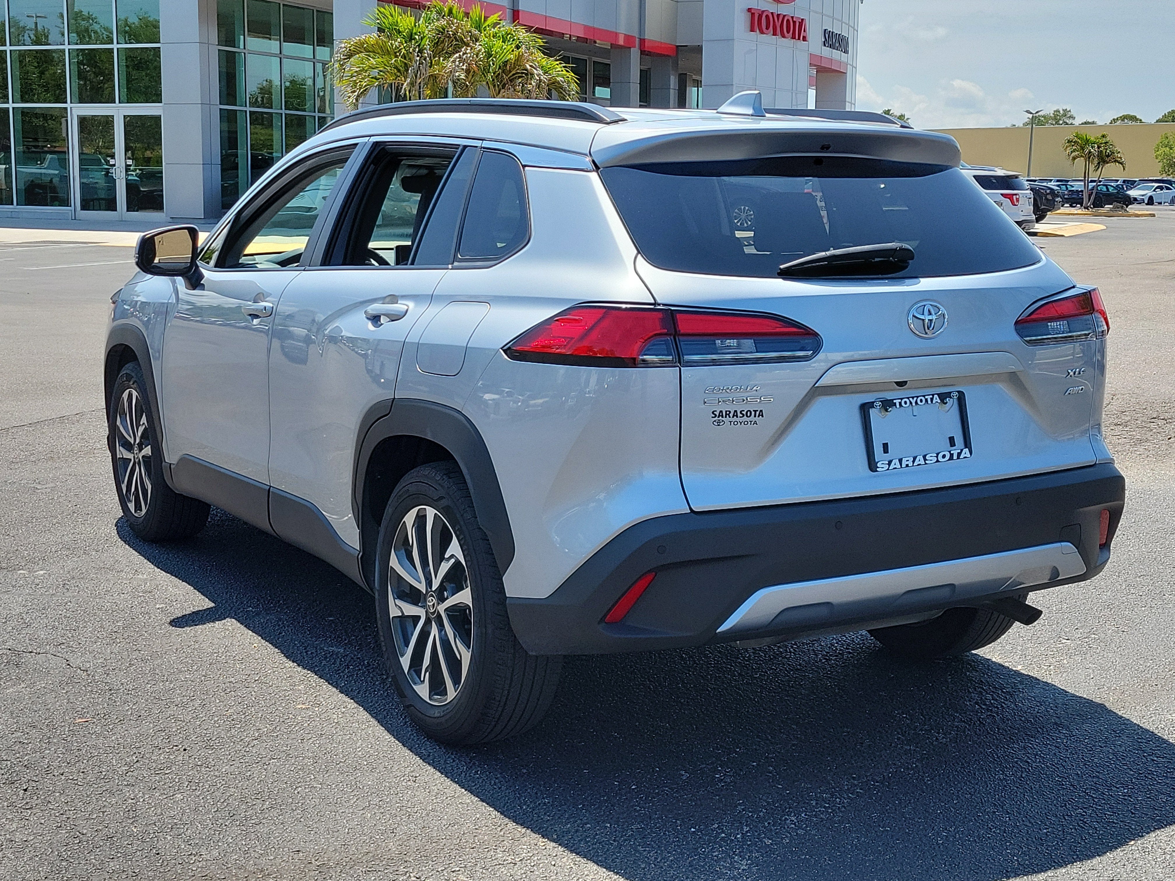 2023 Toyota Corolla Cross XLE