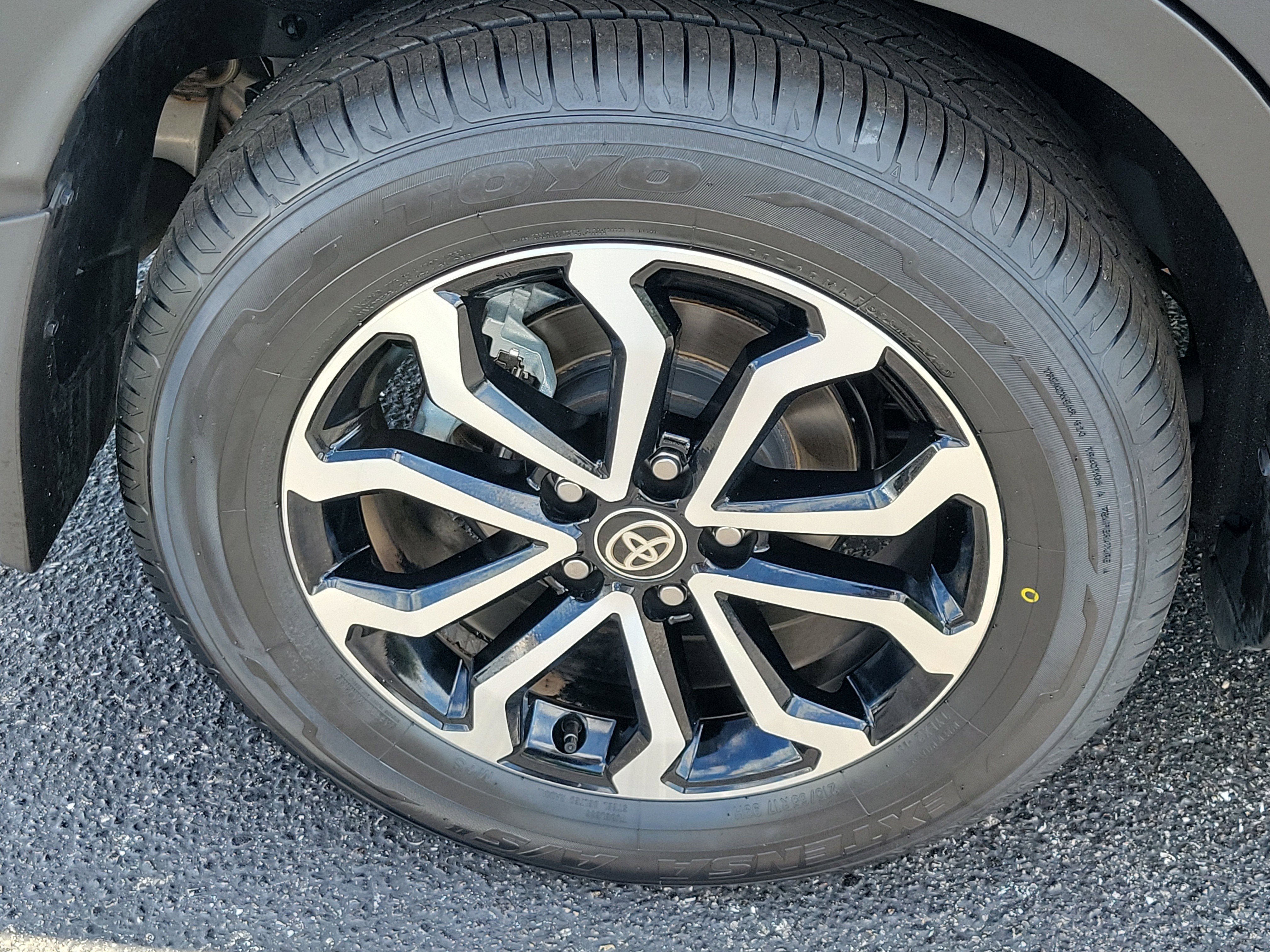 2024 Toyota Corolla Cross Hybrid SE