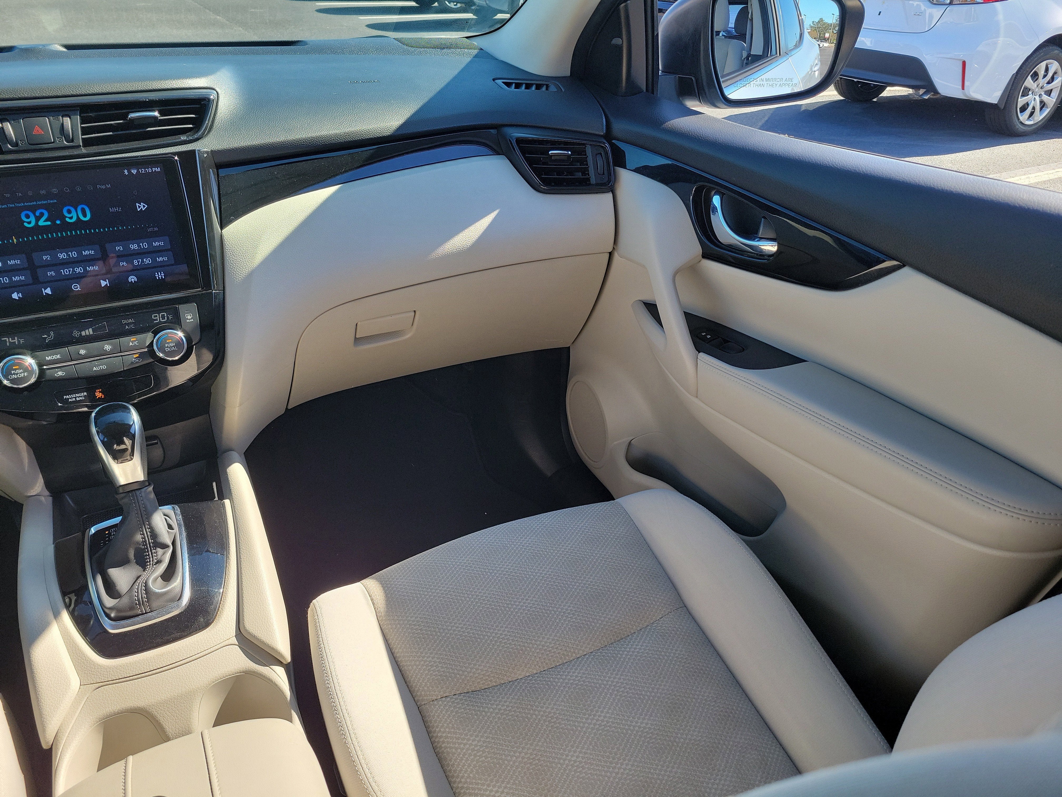 2018 Nissan Rogue Sport SV