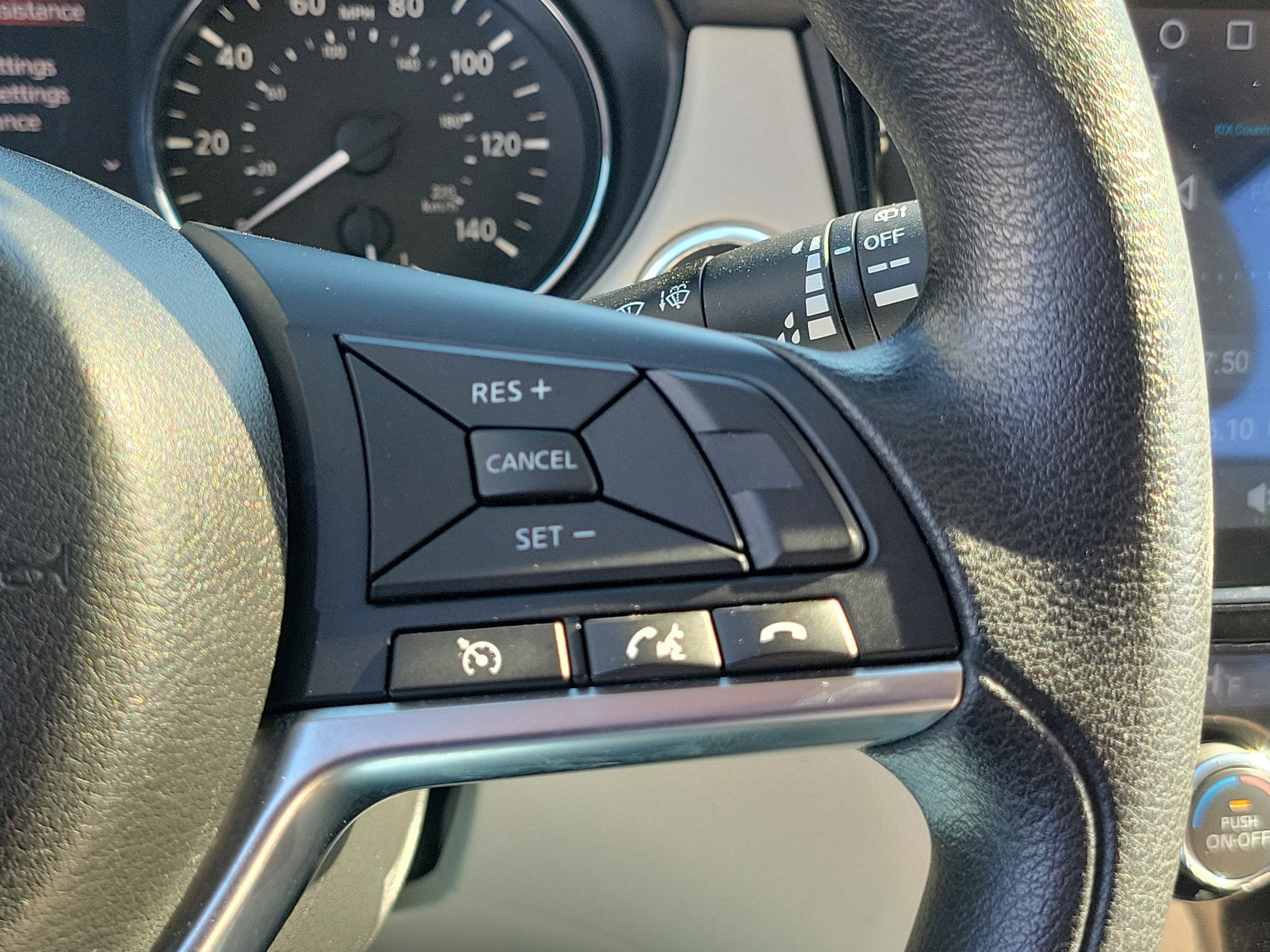 2018 Nissan Rogue Sport SV