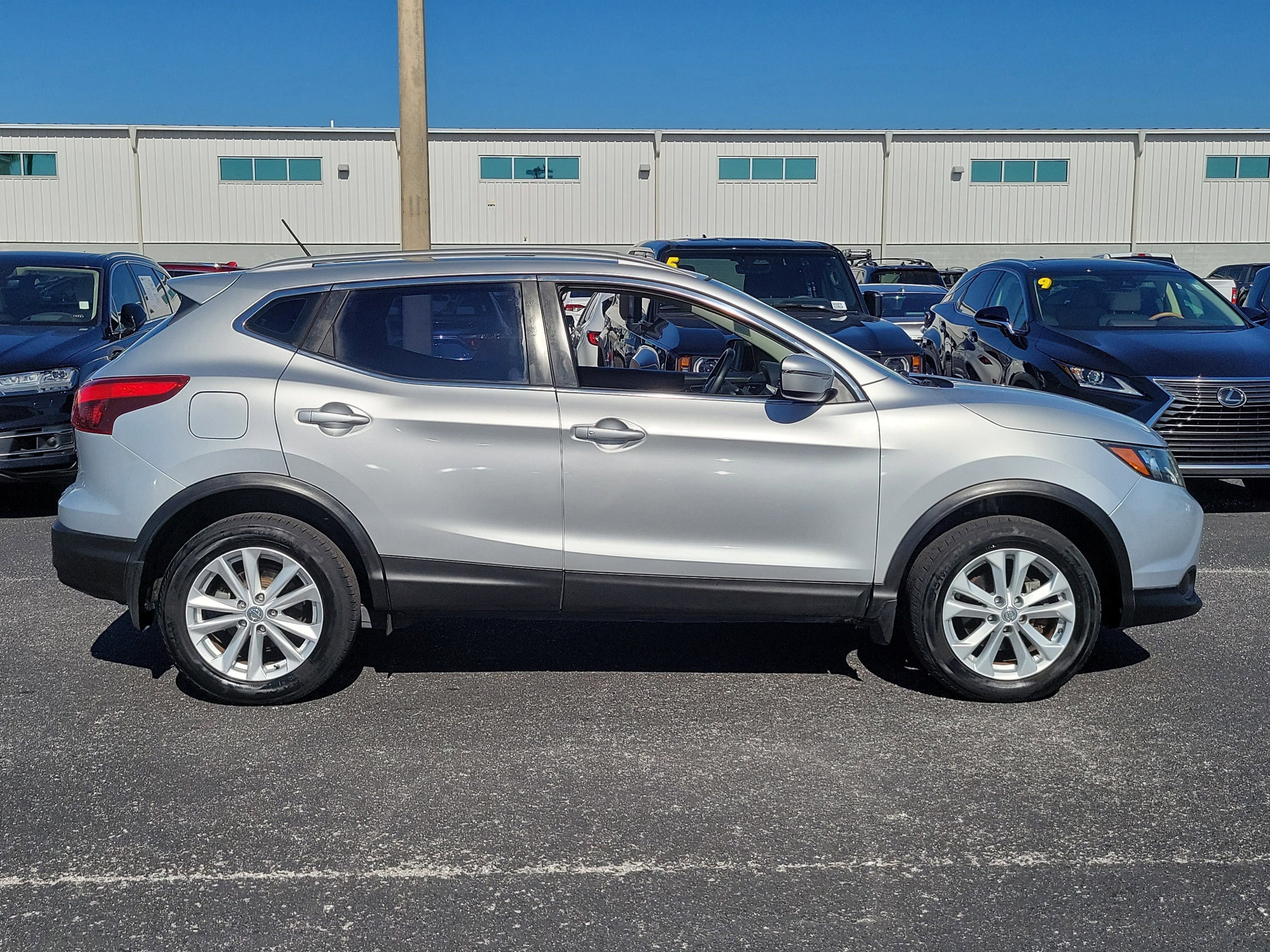 2018 Nissan Rogue Sport SV