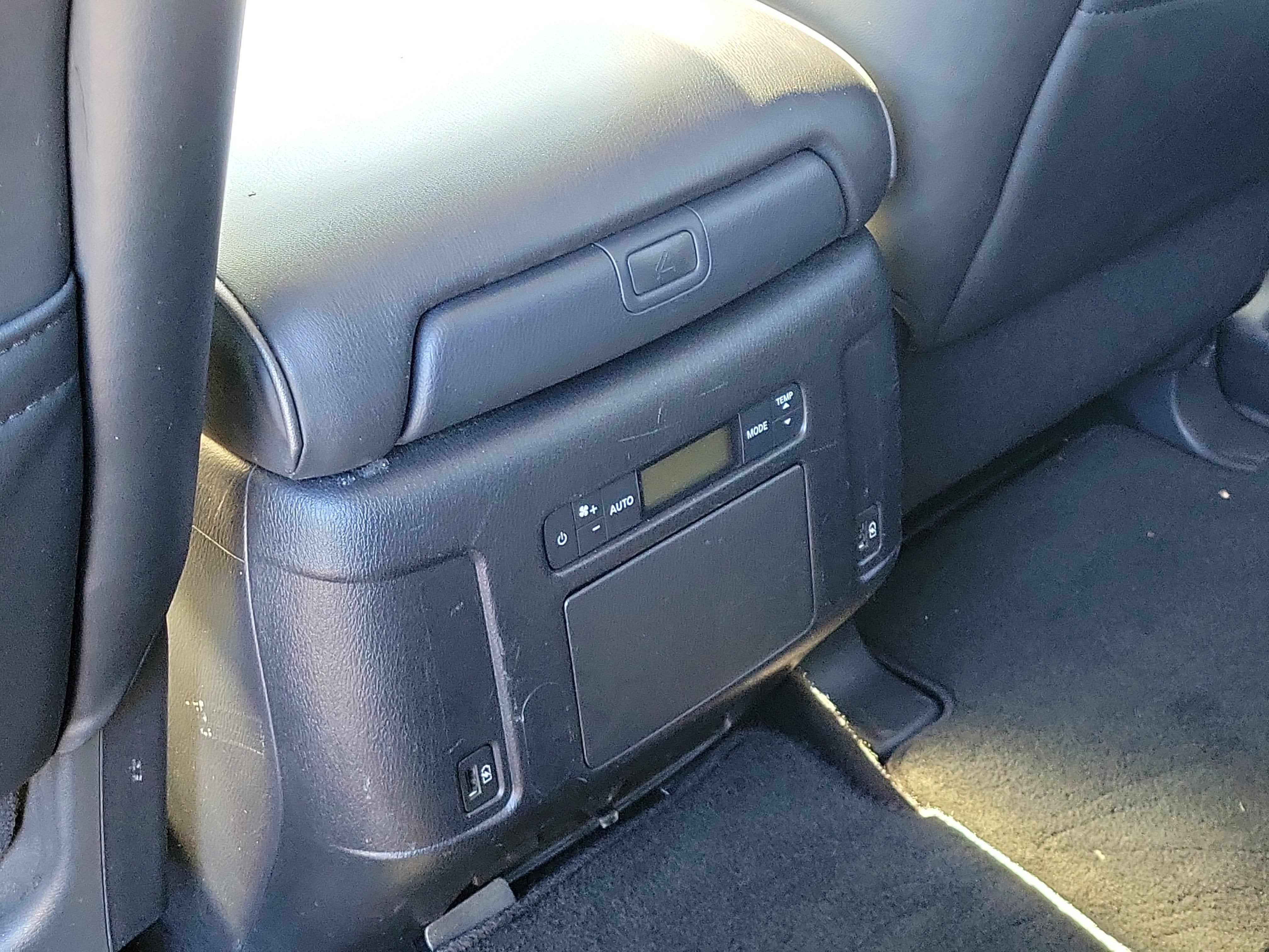 2023 INFINITI QX80 LUXE