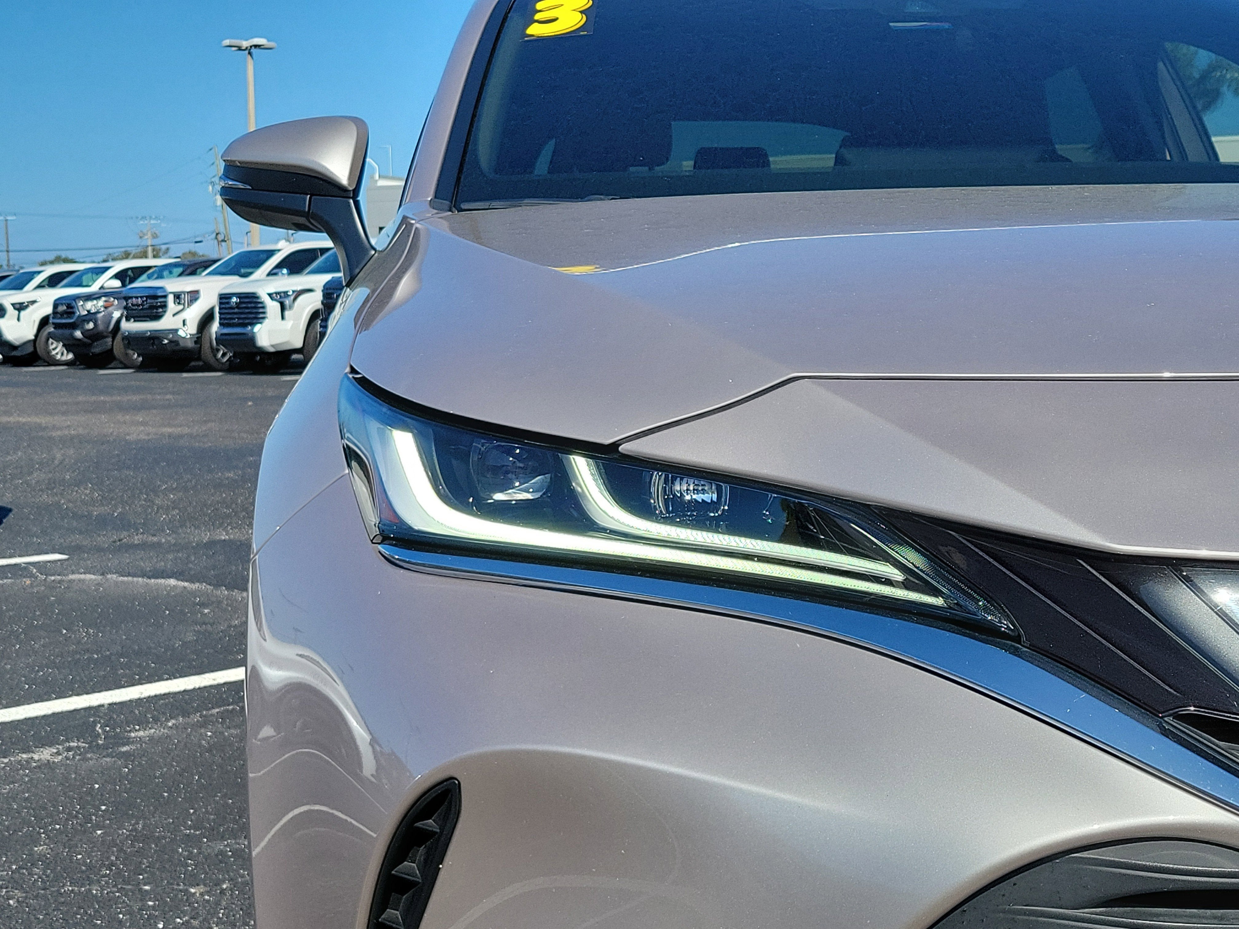 2023 Toyota Venza LE