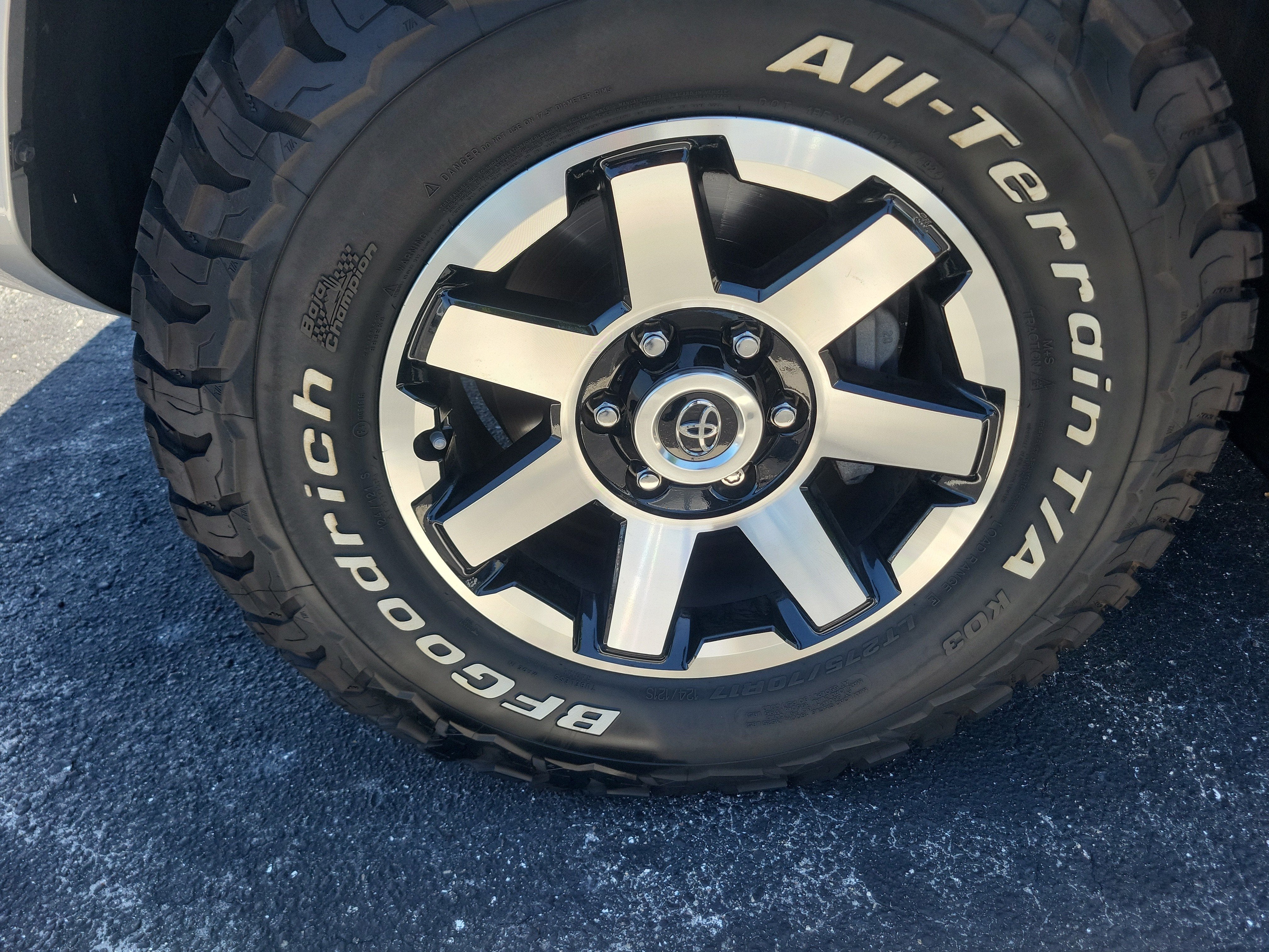2023 Toyota 4Runner TRD Off-Road Premium