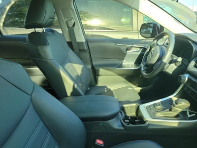 2023 Toyota RAV4 Hybrid XLE Premium