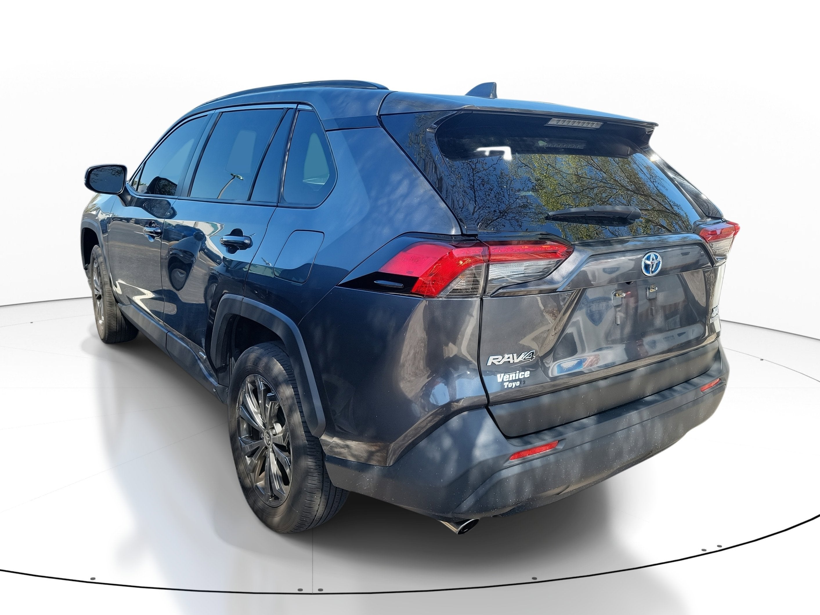 2023 Toyota RAV4 Hybrid XLE Premium