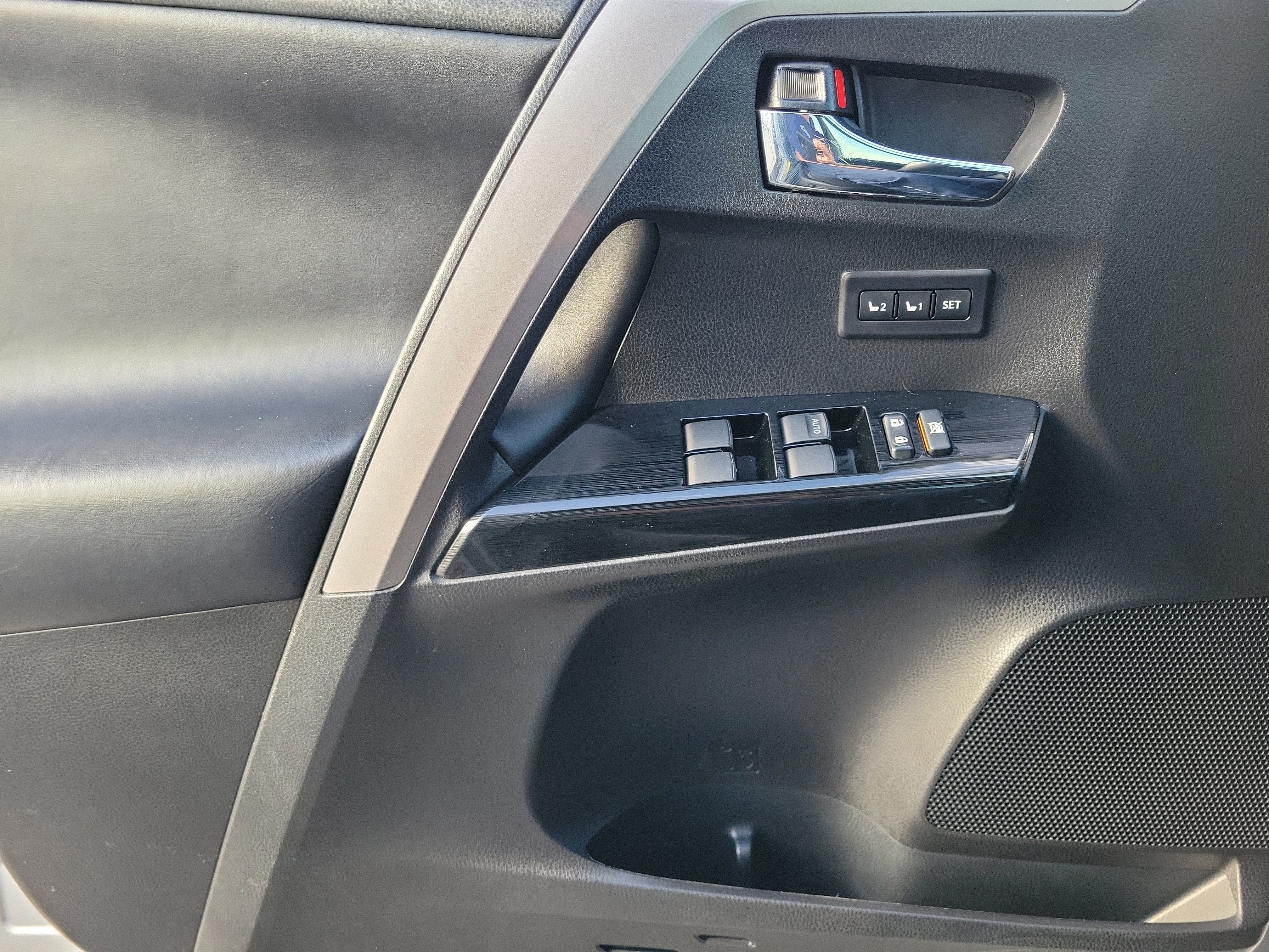 2018 Toyota RAV4 Hybrid Limited