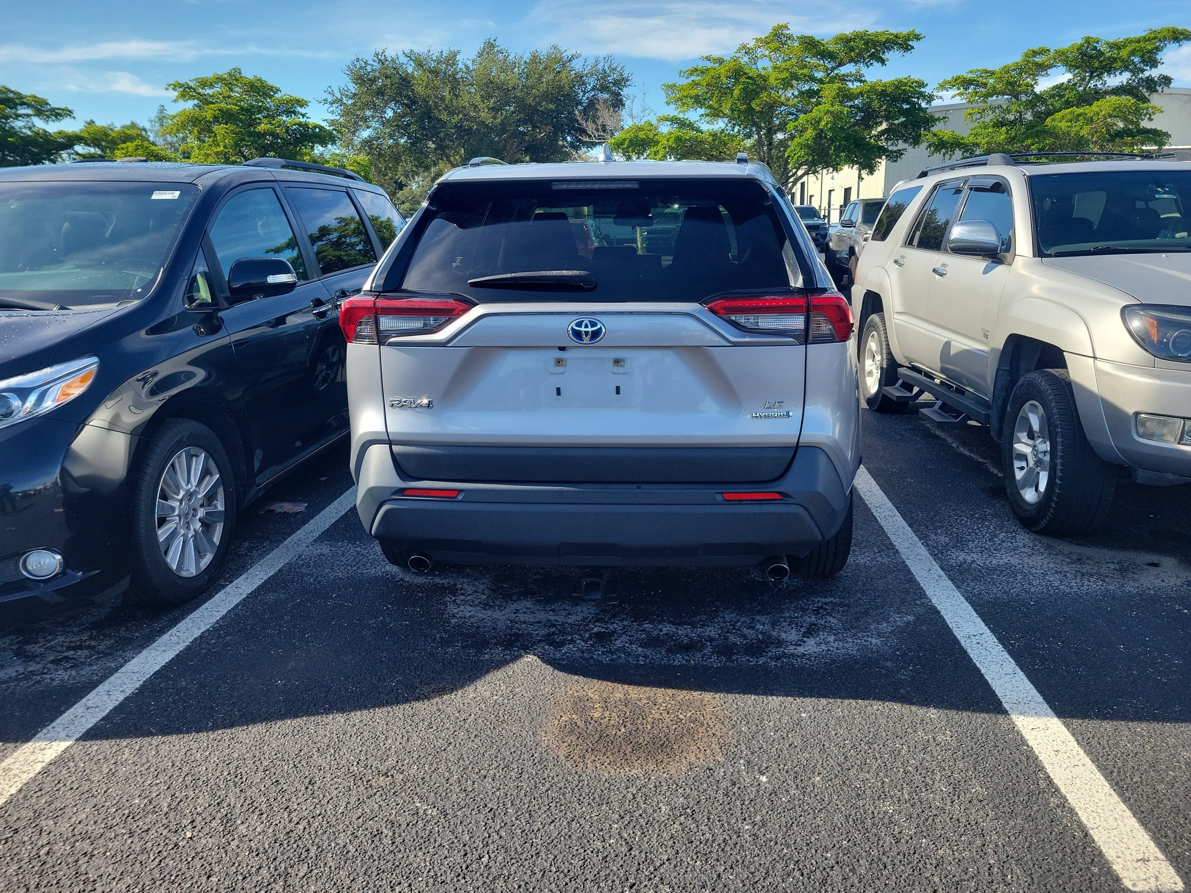 2022 Toyota RAV4 Hybrid LE