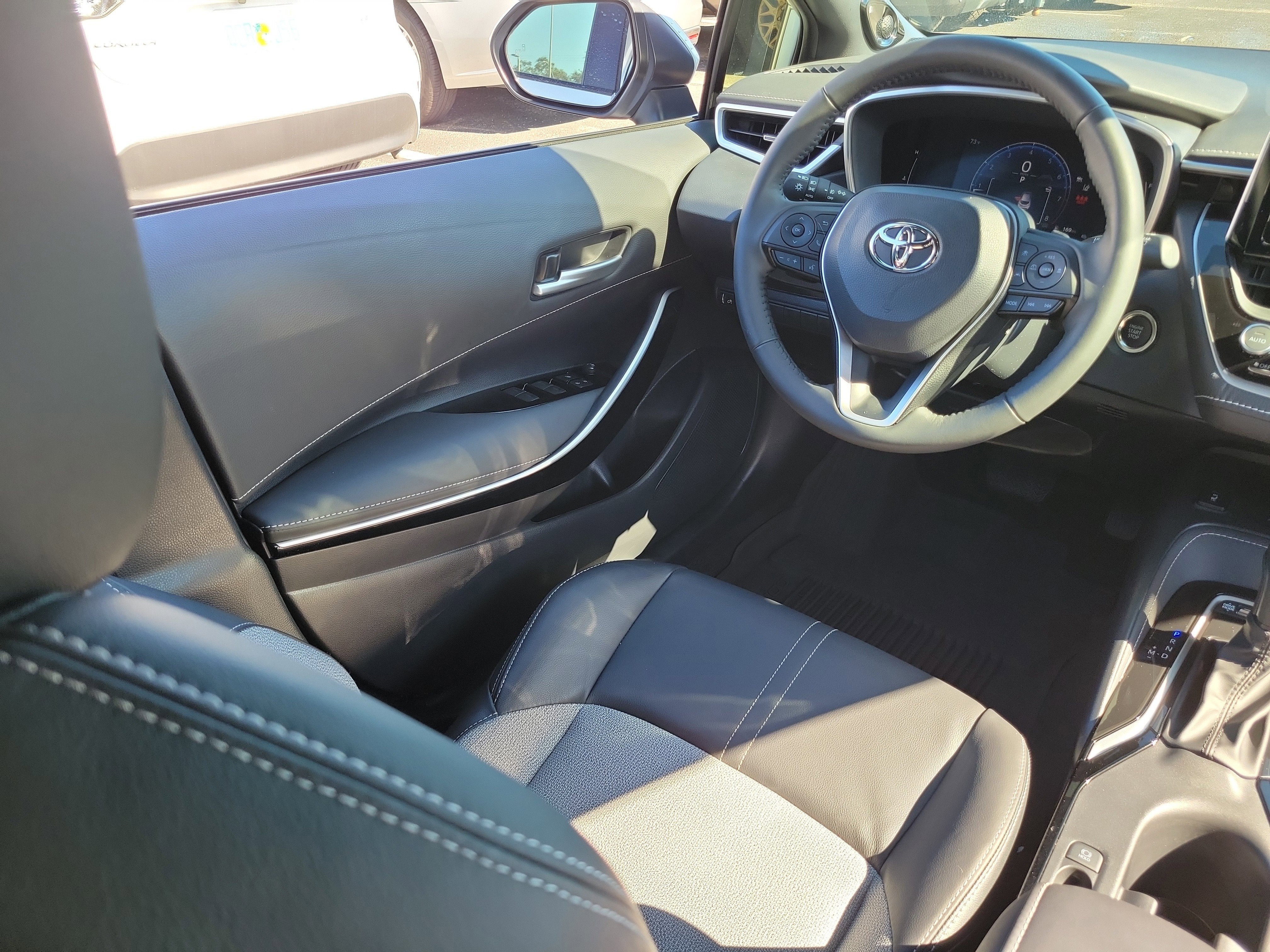 2025 Toyota Corolla Hatchback XSE