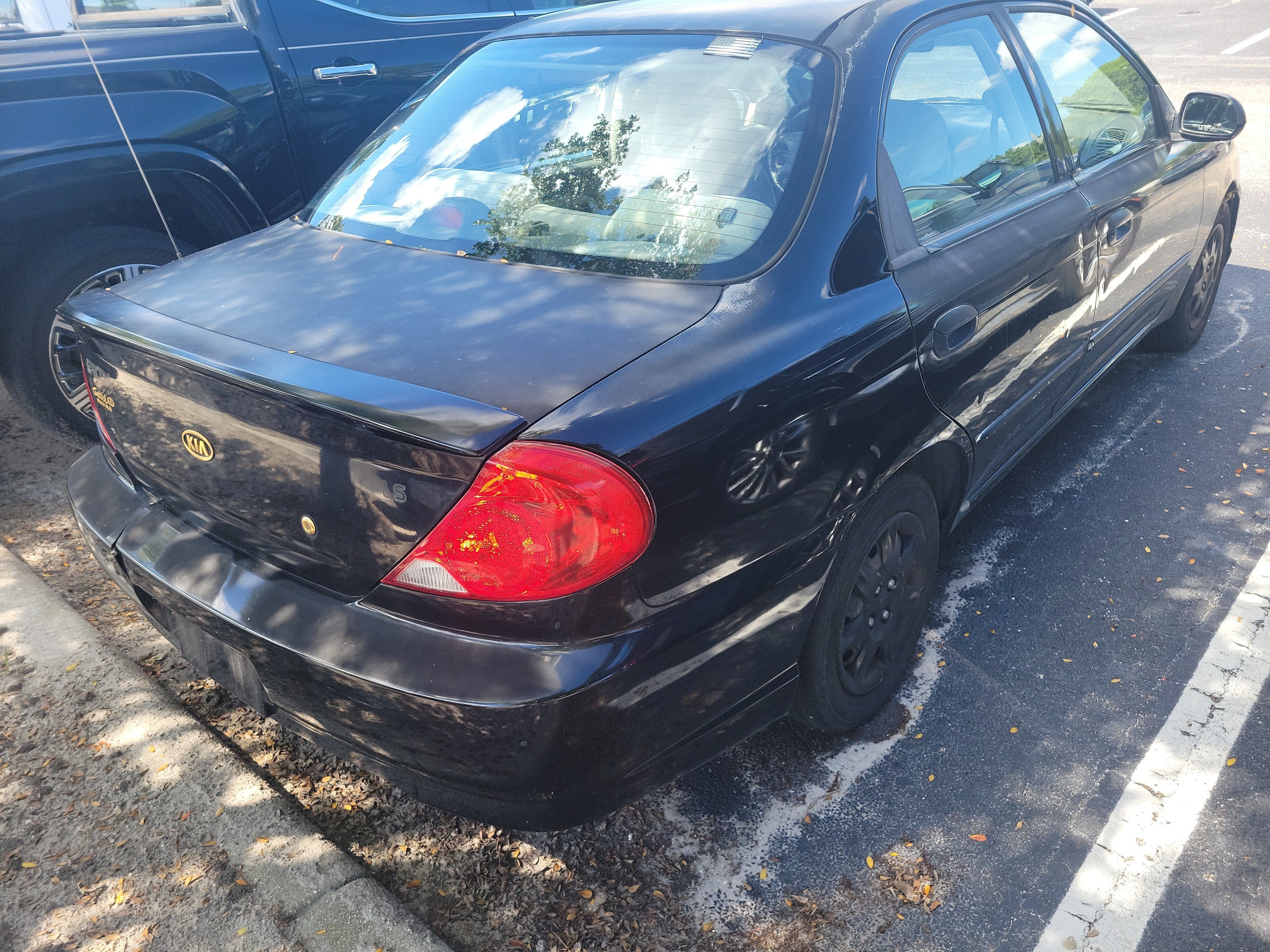 2003 Kia Spectra Base