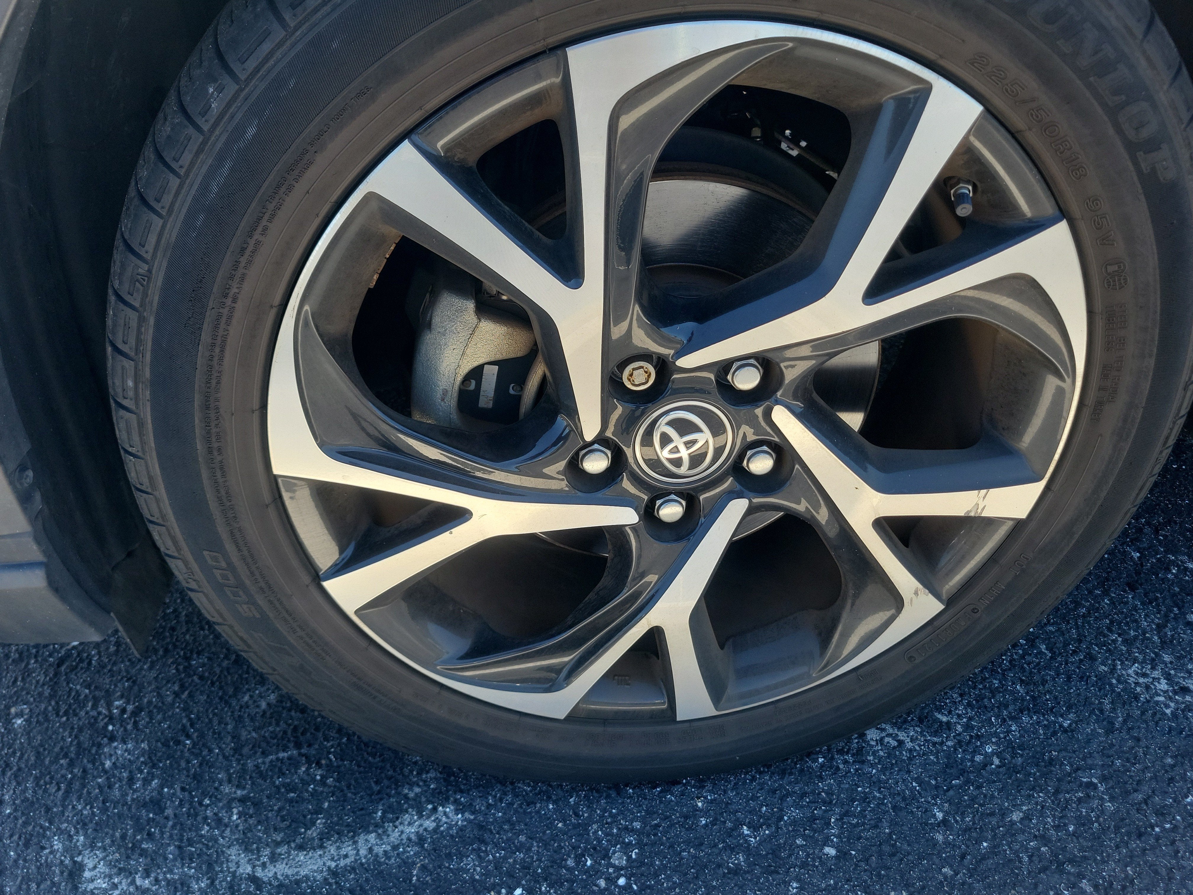 2021 Toyota C-HR XLE
