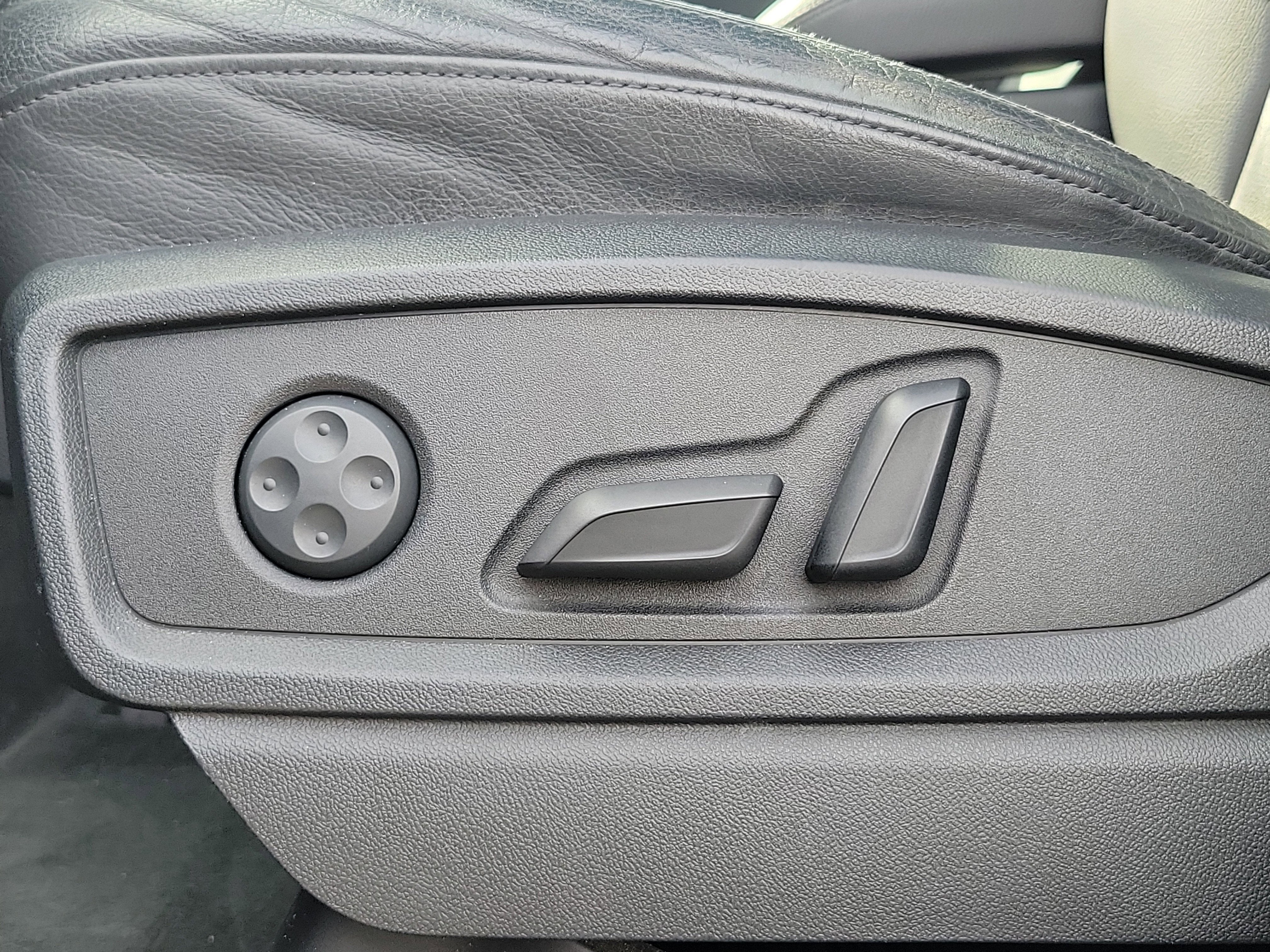 2018 Audi Q5 2.0T Premium Plus