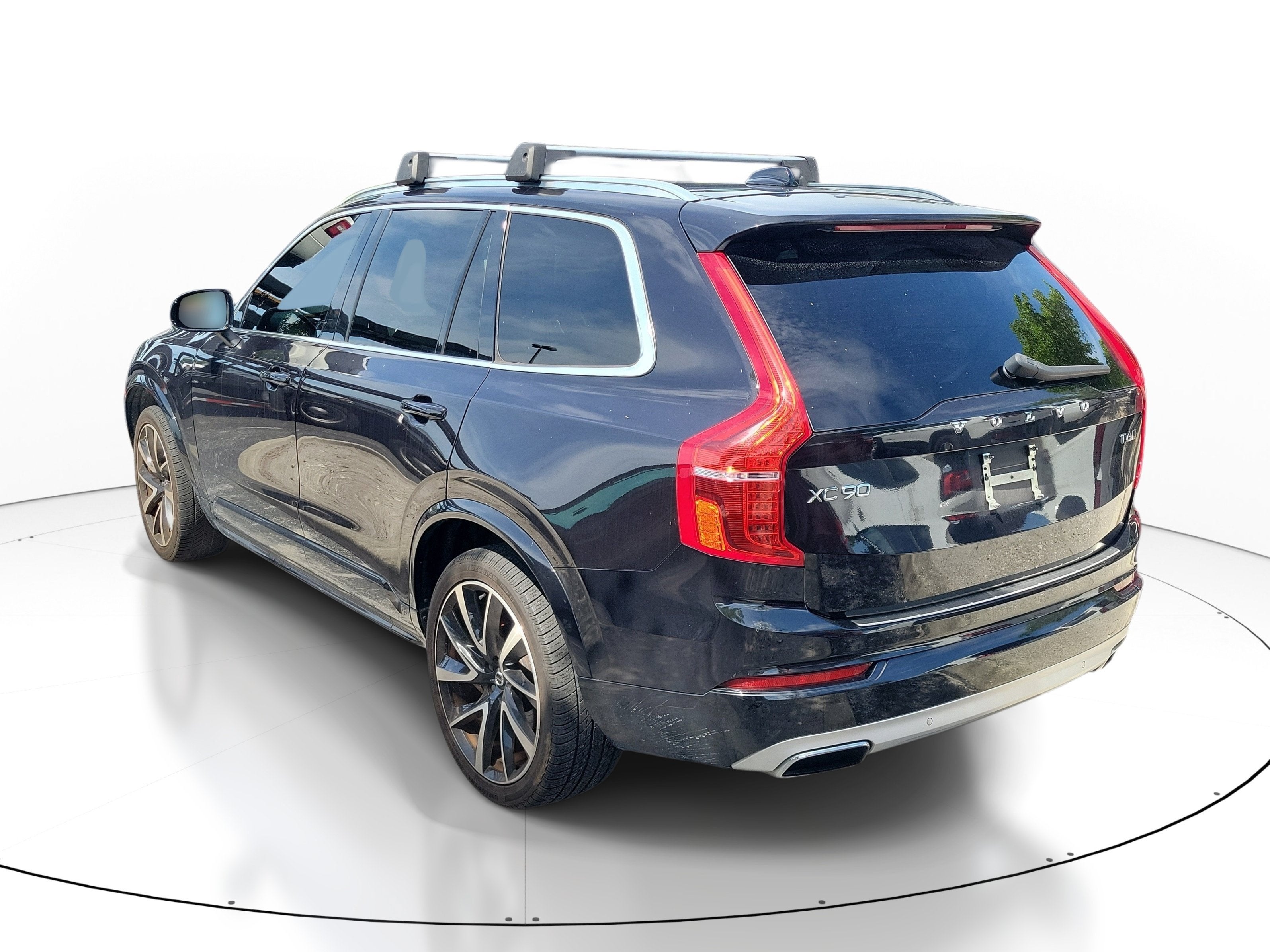 2020 Volvo XC90 T6 Momentum