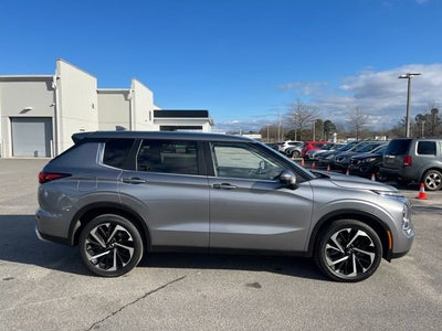 2022 Mitsubishi Outlander Black Edition