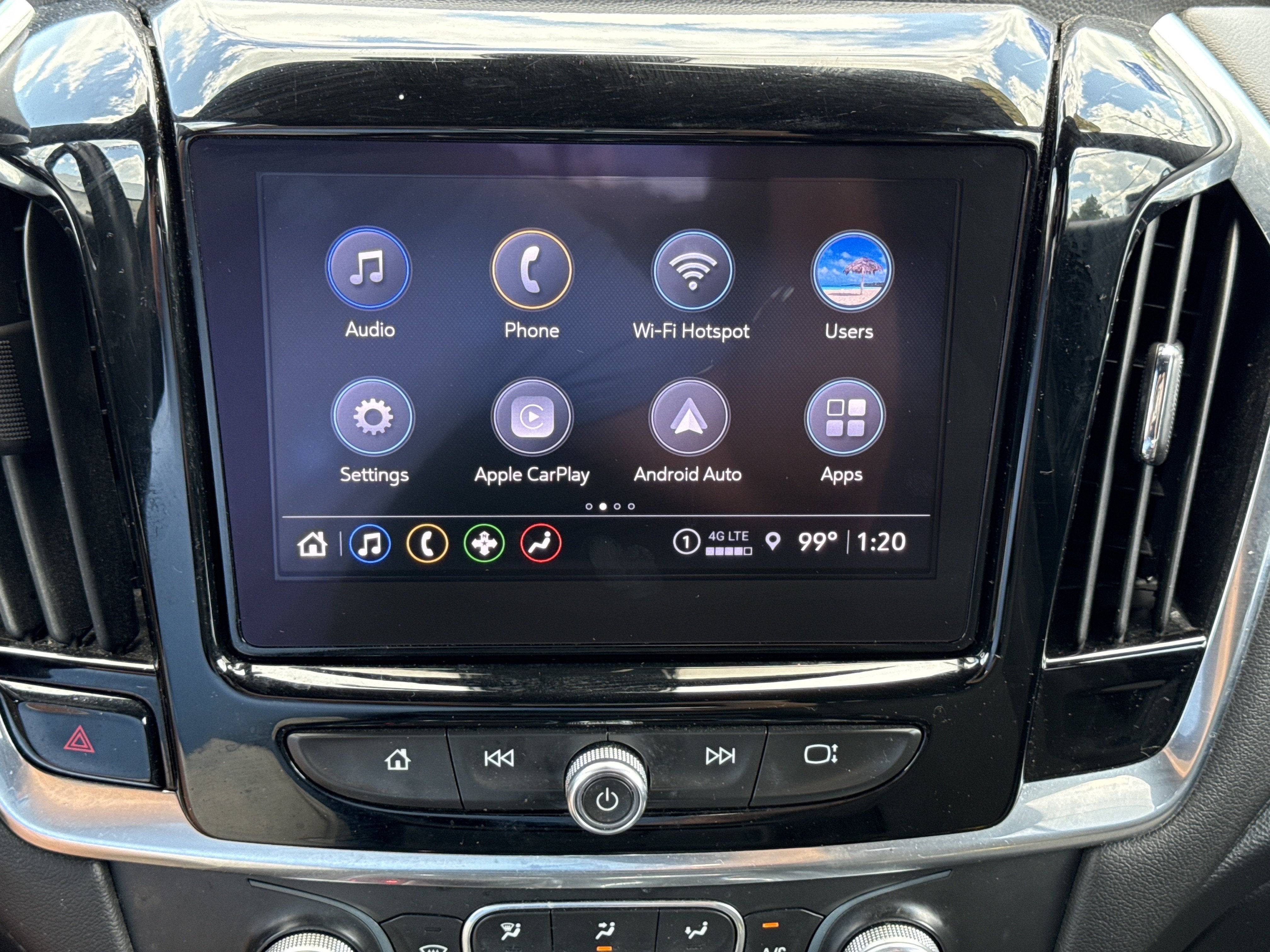 2022 Chevrolet Traverse LT Cloth