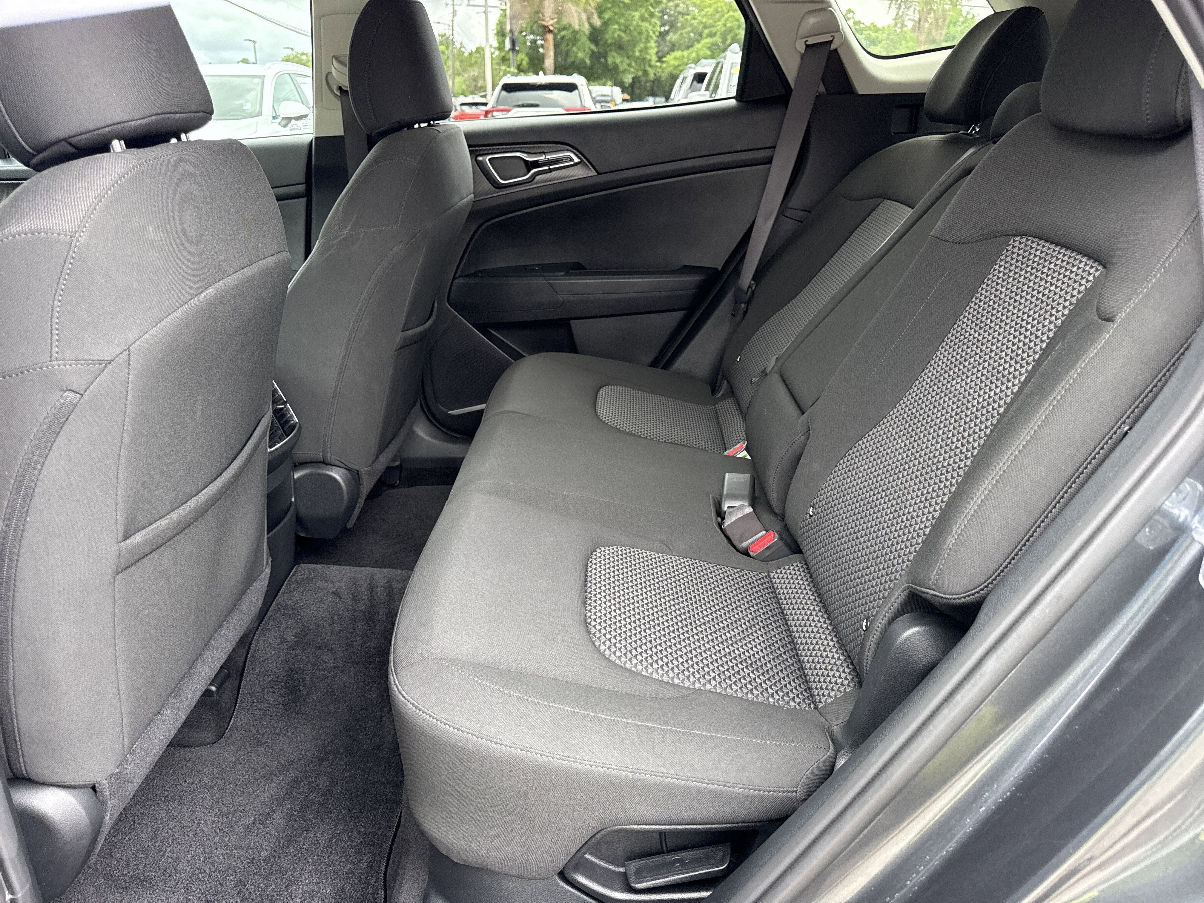 2025 Kia Sportage Hybrid LX