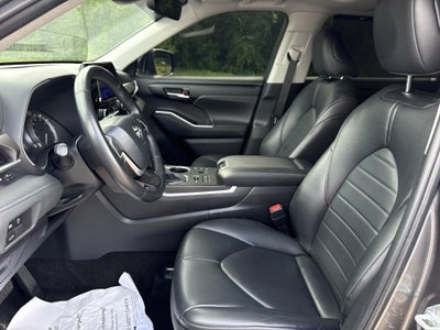 2024 Toyota Highlander XLE