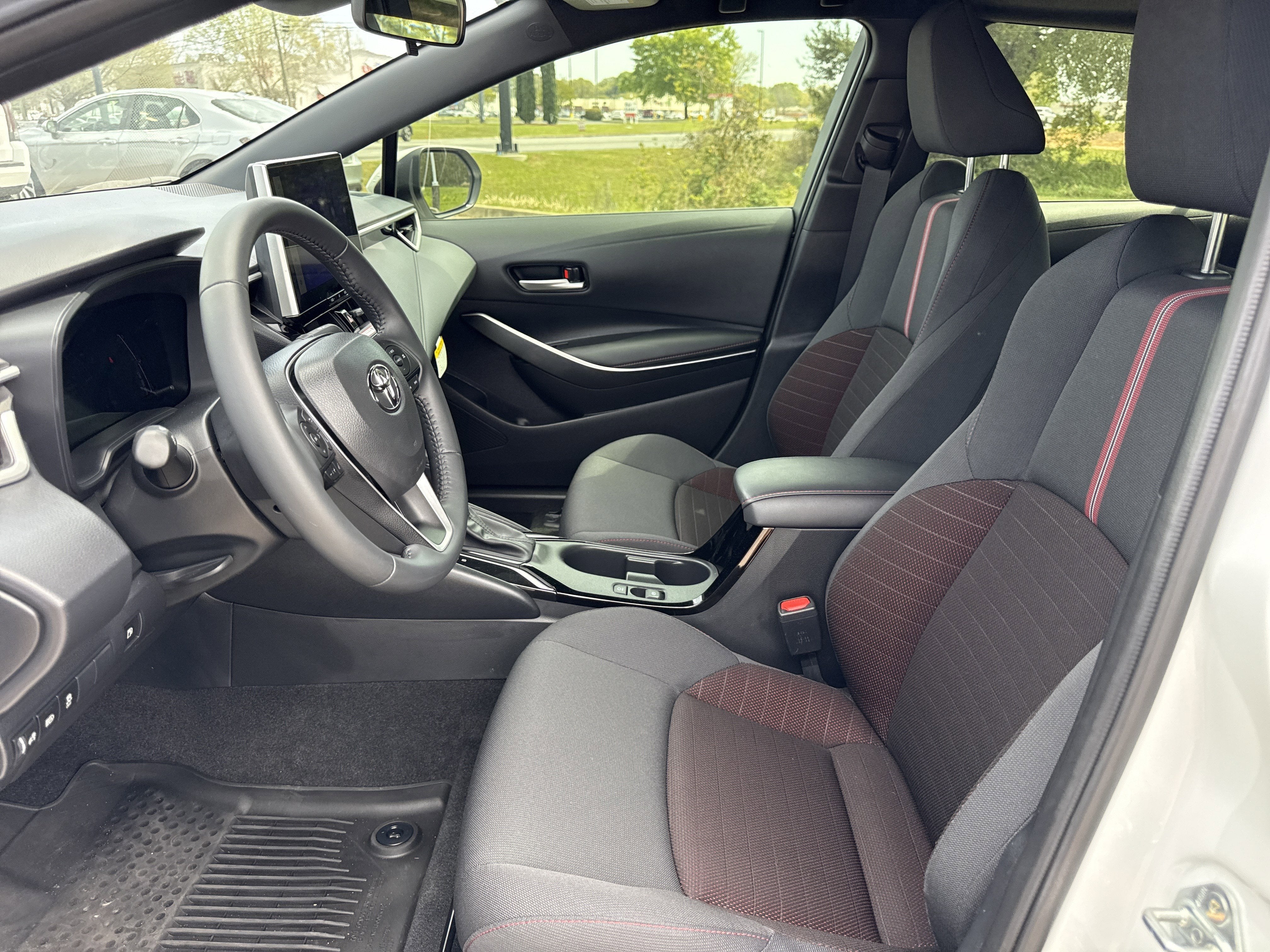 2025 Toyota Corolla Hybrid SE